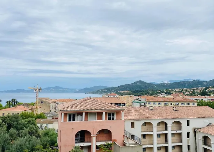 Les Oliviers Rousse Appartement *